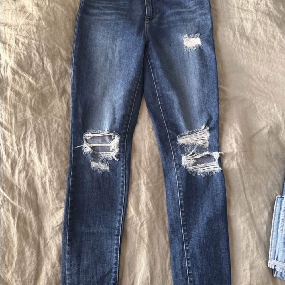 Women’s Levi’s - Picture 2 of 2